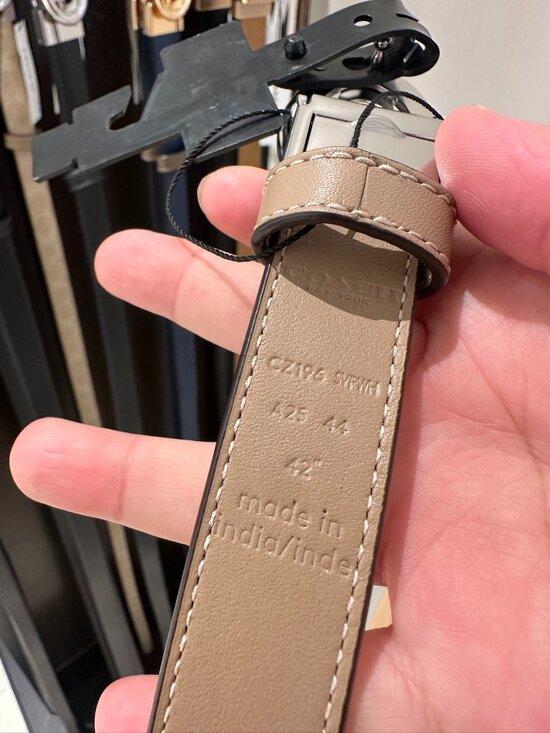 NWT! Coach CZ196 Signature Buckle Cut-To-Size Belt In Sand/Taupe Silver Tone main image 4